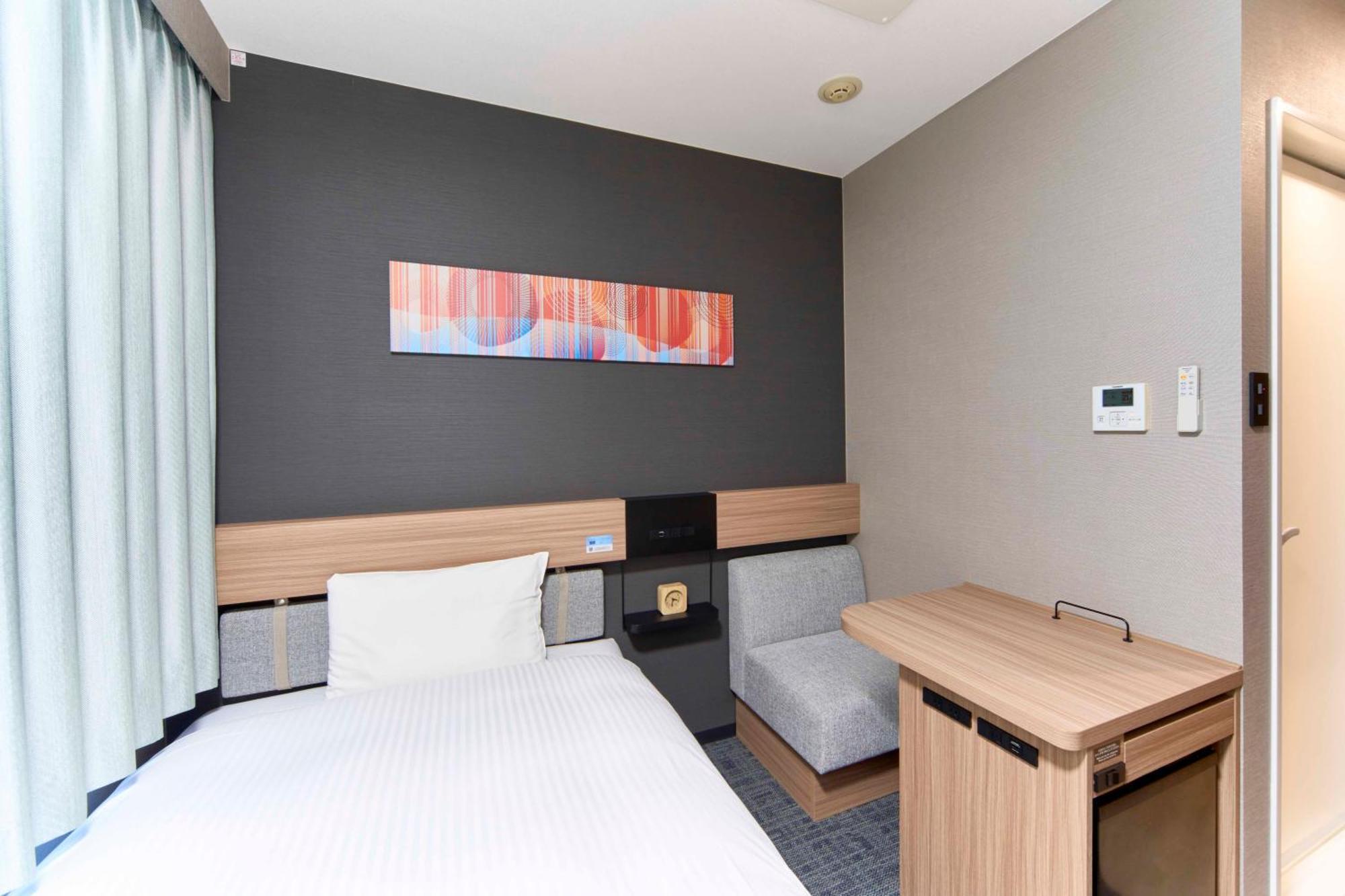 Washington R&B Hotel Umeda East Osaka Exterior photo